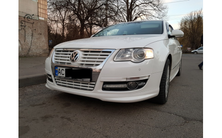 Накладка передняя Volkswagen Passat B6