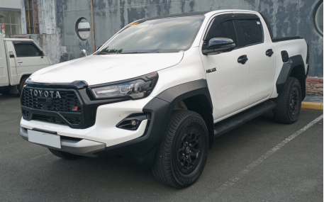 Комплект обвеса Toyota Hilux 2021-2025