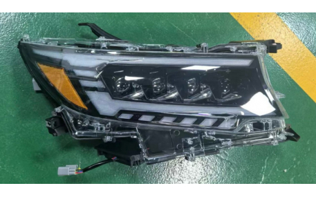 Фары передние Toyota Land Cruiser Prado 150 2018-2023