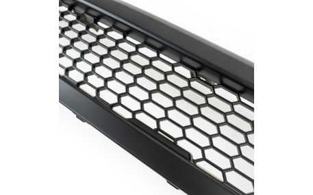 Решетка радиатора Toyota Hilux 2015-2017