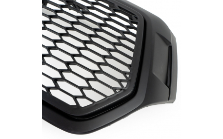 Решетка радиатора Toyota Hilux 2018-2020