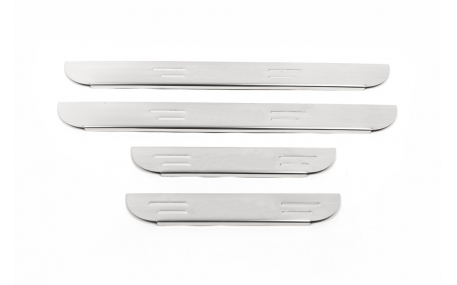 Накладки на пороги Toyota RAV4