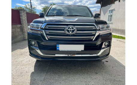 Накладка передняя Toyota Land Cruiser 200