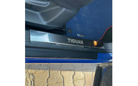 Накладки на пороги Volkswagen Tiguan