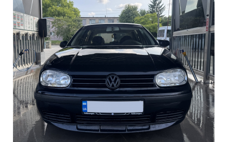 Накладка передняя Volkswagen Golf 4