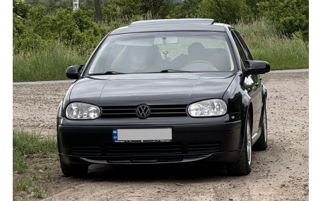 Накладка передняя Volkswagen Golf 4