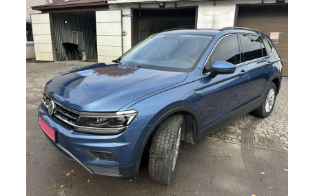 Фары передние Volkswagen Tiguan 2016-2020