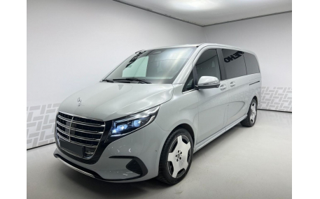 Решетка радиатора Mercedes V-class 2023-2026