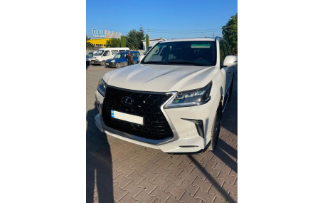 Накладка передняя Lexus LX570