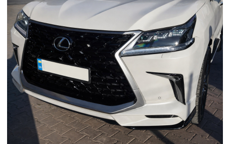 Накладка передняя Lexus LX570