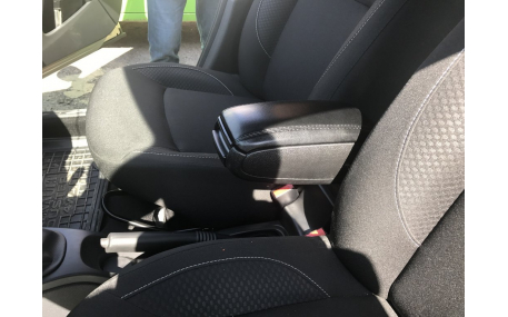 Подлокотник Renault Duster