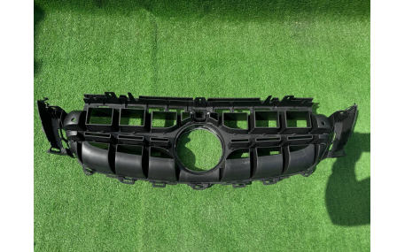 Решетка радиатора Mercedes E-class W213 2016-2020