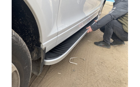 Подножки AUDI Q7