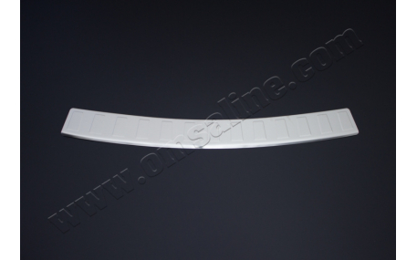 Накладка на задний бампер Chevrolet Tracker