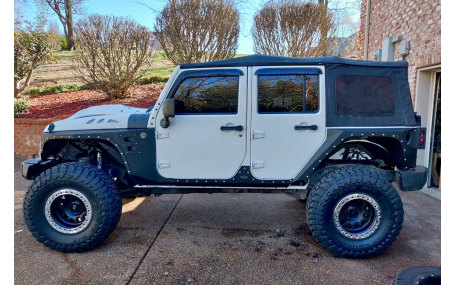 Капот Jeep Wrangler