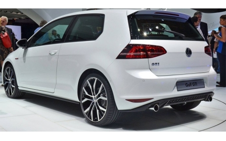 Накладка задняя Volkswagen Golf 7 2012-2017