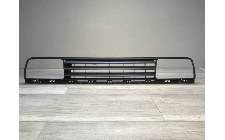 Решетка радиатора Volkswagen Jetta