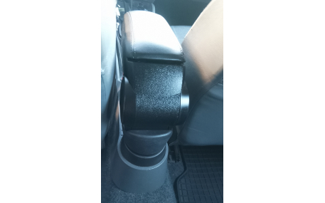 Подлокотник Seat Ibiza