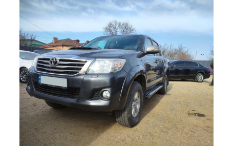 Подножки Toyota Hilux