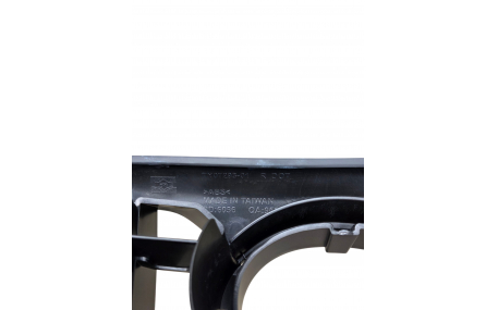 Решетка радиатора Toyota Land Cruiser Prado 120