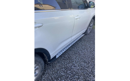 Подножки Toyota Highlander