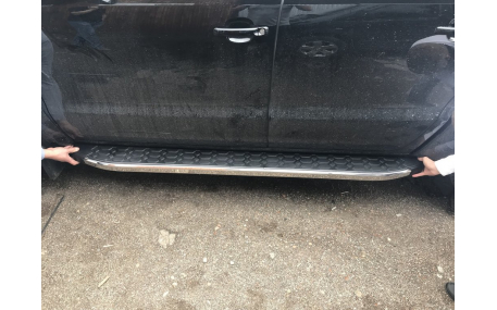 Подножки Volkswagen Amarok