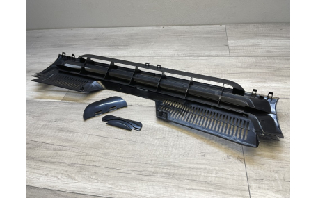 Решетка радиатора Volkswagen Golf 5