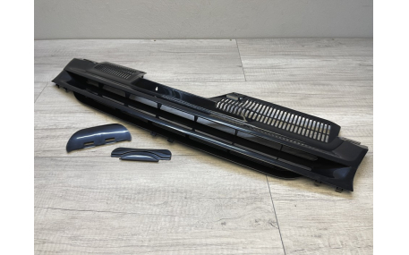 Решетка радиатора Volkswagen Golf 5