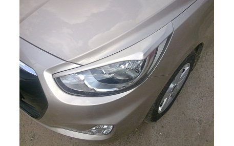 Ресницы Hyundai Accent
