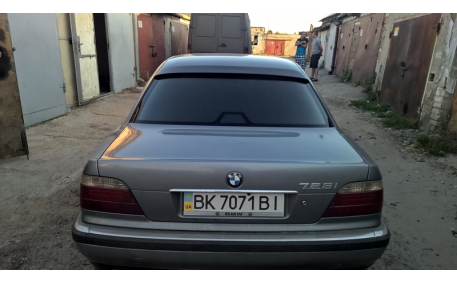 Спойлер BMW E38