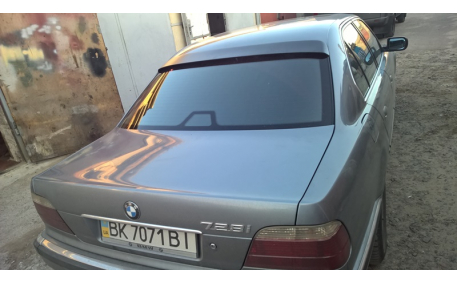 Спойлер BMW E38