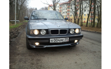 Накладка передняя BMW E34