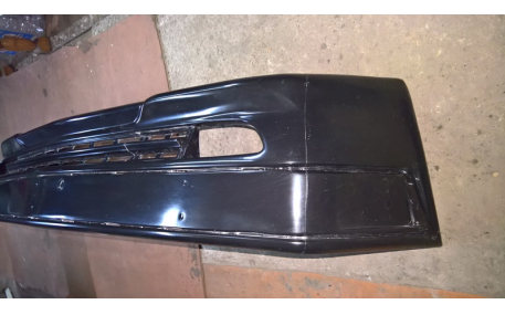 Бампер передний Mercedes E-class W124