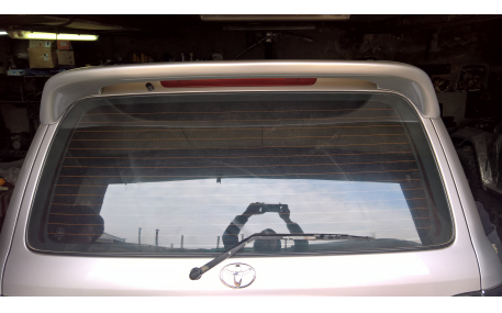 Спойлер Toyota Land Cruiser 100