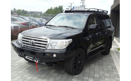 Бампер передний Toyota Land Cruiser 200