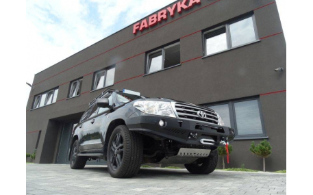 Бампер передний Toyota Land Cruiser 200