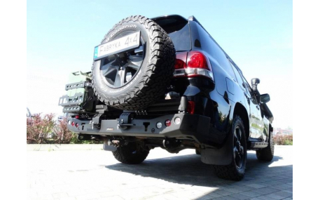 Бампер задний Toyota Land Cruiser 200