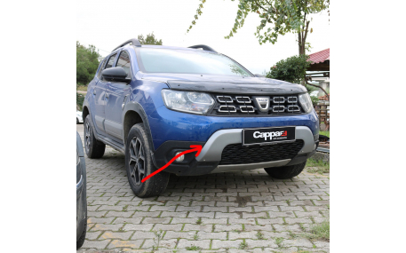 Накладка передняя Renault Duster