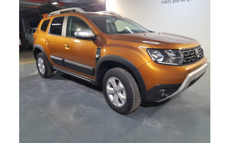 Молдинги дверей Renault Duster
