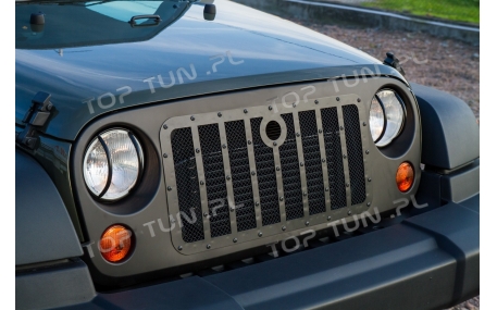 Решетка радиатора Jeep Wrangler JK