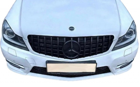 Решетка радиатора Mercedes C-class W204