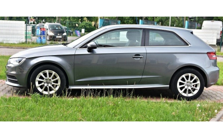 Пороги Audi A3 8V Sportback