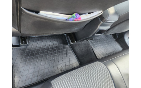 Коврики в салон Toyota Auris