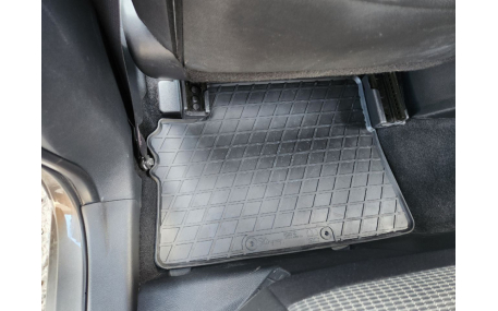 Коврики в салон Toyota Auris