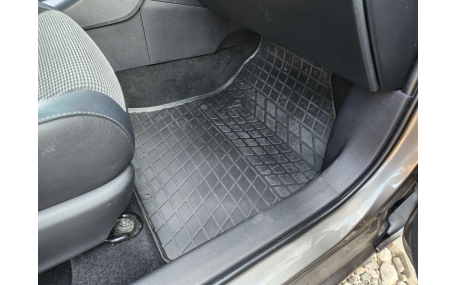Коврики в салон Toyota Auris