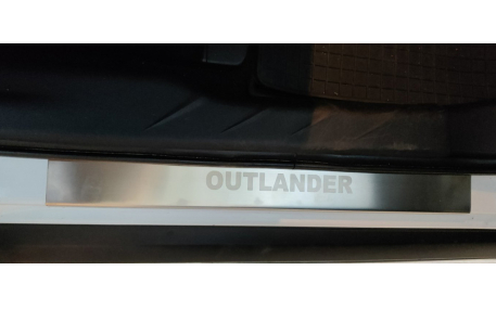 Накладки на пороги Mitsubishi Outlander XL
