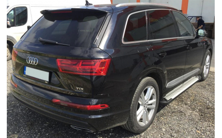 Подножки Audi Q7