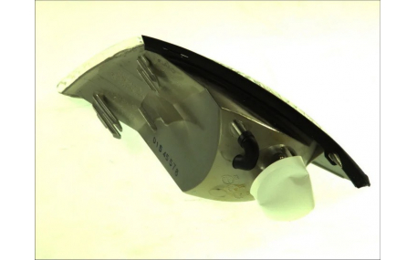 Поворот Mitsubishi Carisma