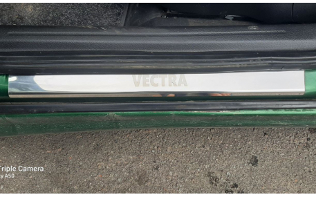 Накладки на пороги Opel Vectra B