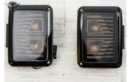 Фонари задние JEEP Wrangler JK